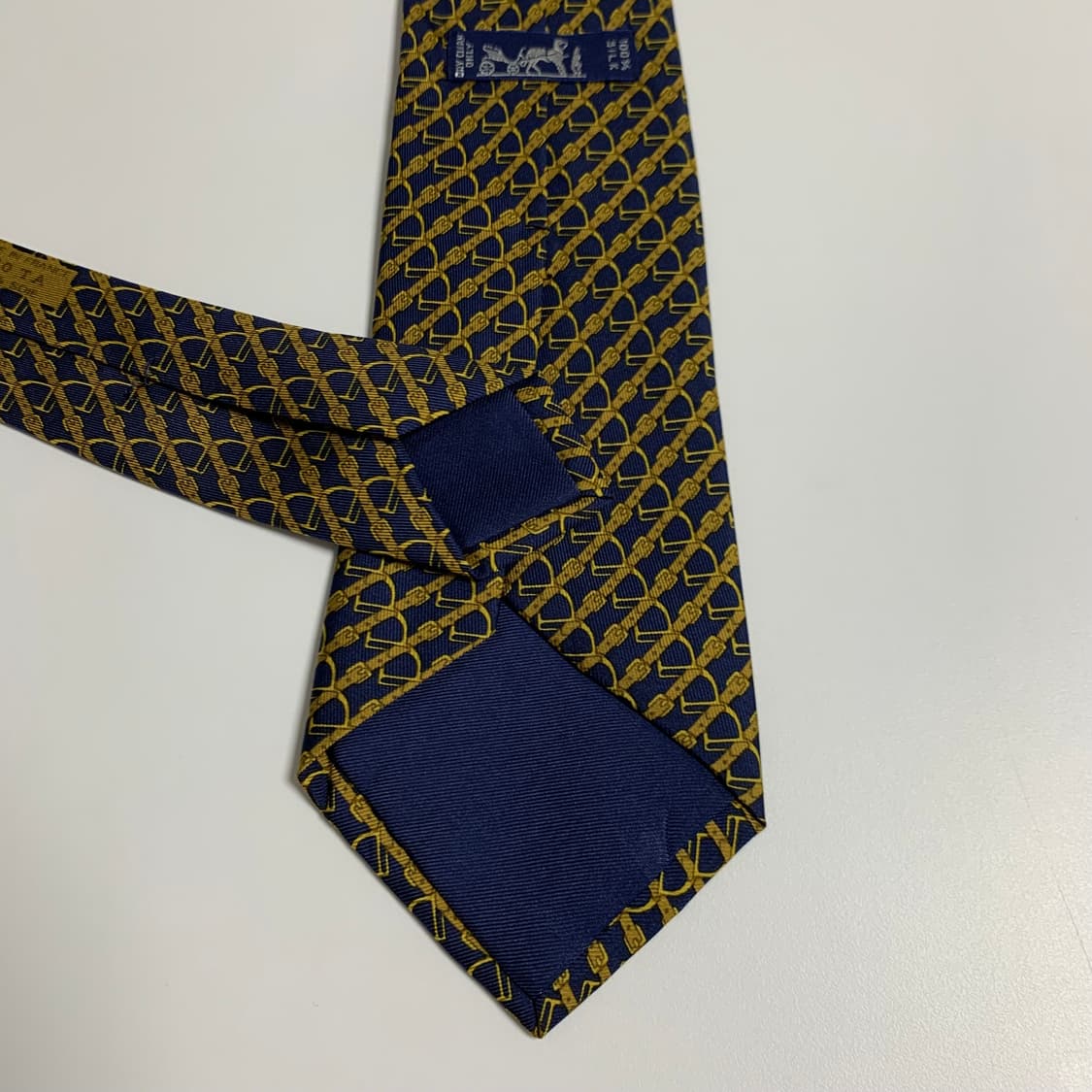 에르메스(HERMES) 기하학적패턴 명품넥타이 A+등급 상품이미지6