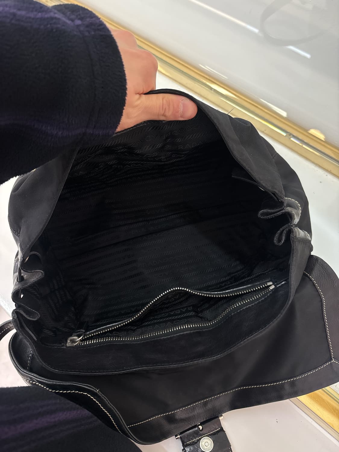 프라다 버클 스티치 테수토 포코노 레더 상품이미지5