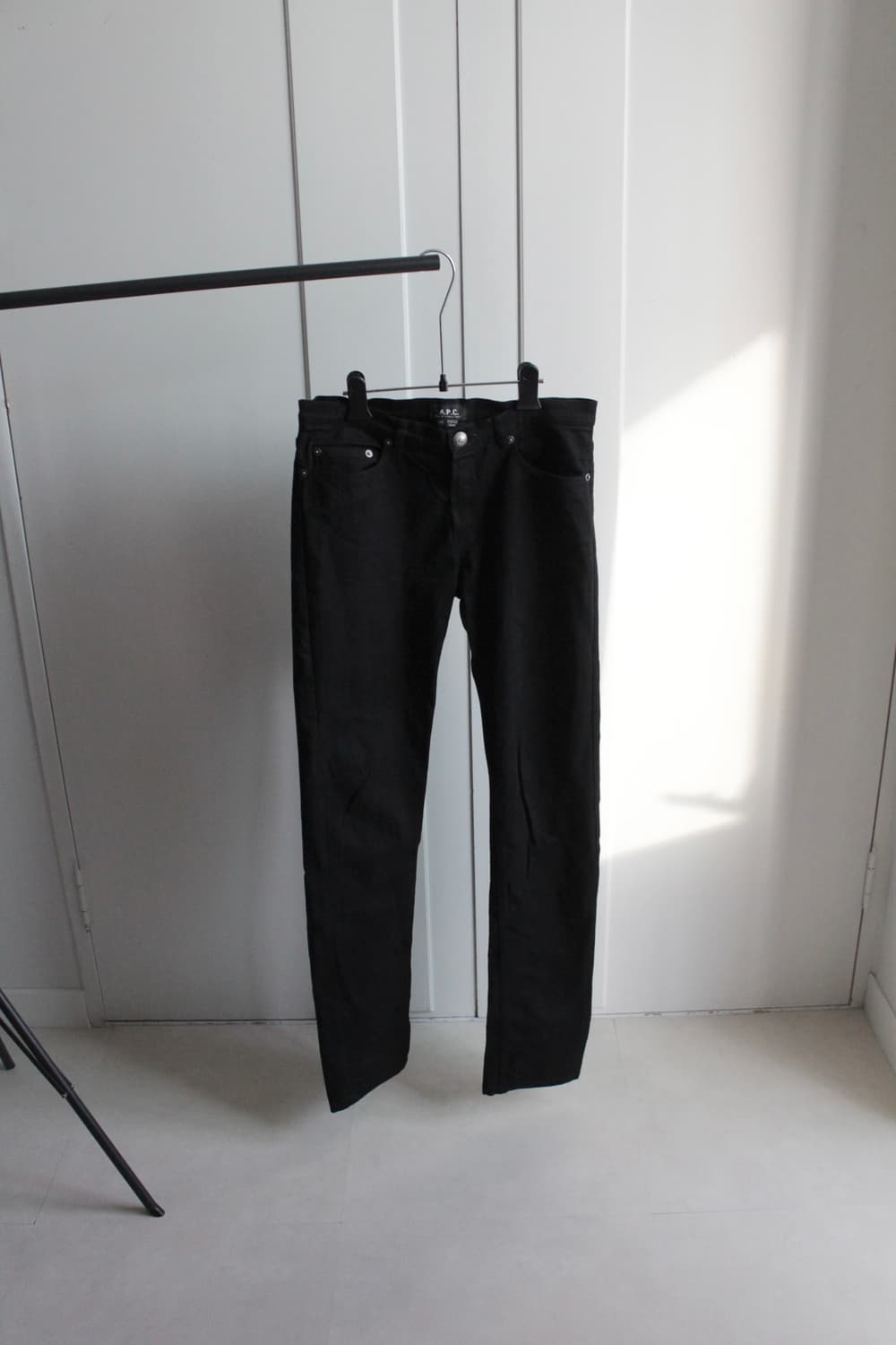A.P.C. black straight fit jeans 상품이미지4