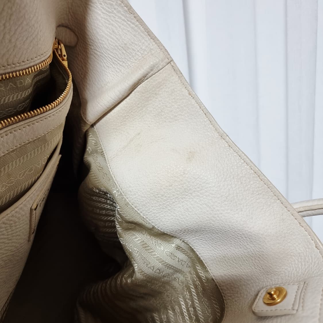 프라다 비텔로 다이노 숄더백 토트백 레더 가방 핸드백 (전체염색 필요함) 상품이미지9