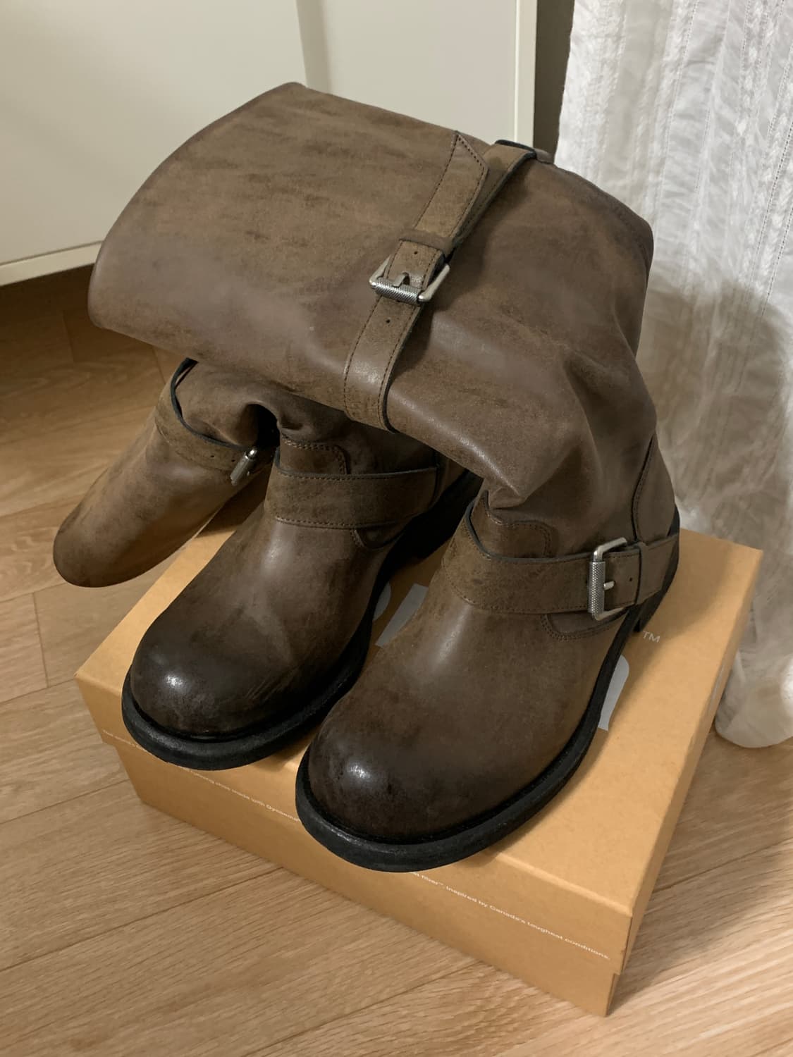 네거티브쓰리 슬라우치 롱 부츠 워시드 브라운 230(235) 상품이미지1