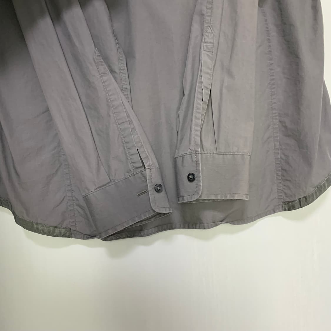 아르마니 익스체인지 알마니 차콜 스탠다드 셔츠 M 남녀공용 상품이미지4