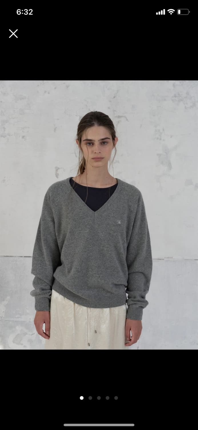 포에토 마일드 캐시미어 브이넥 니트 그레이 MILD CASHMERE V- 상품이미지1