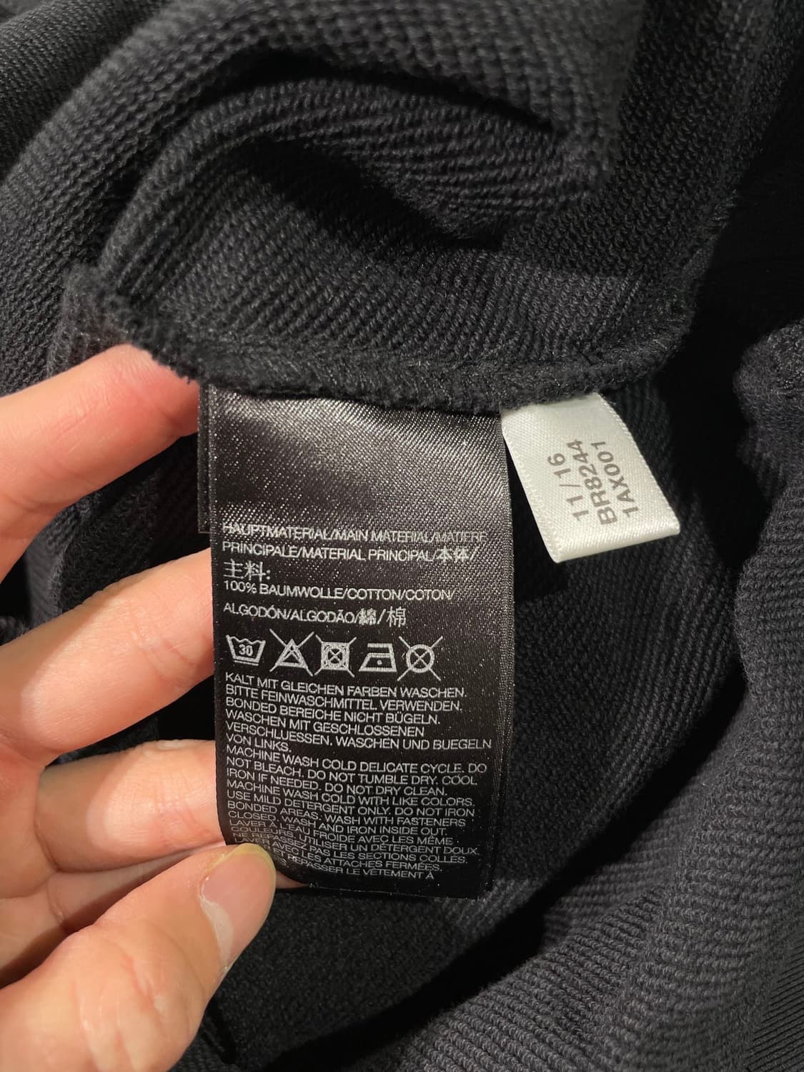 와이 쓰리 블랙 컷 아웃 크루넥 스웻 셔츠 상품이미지8