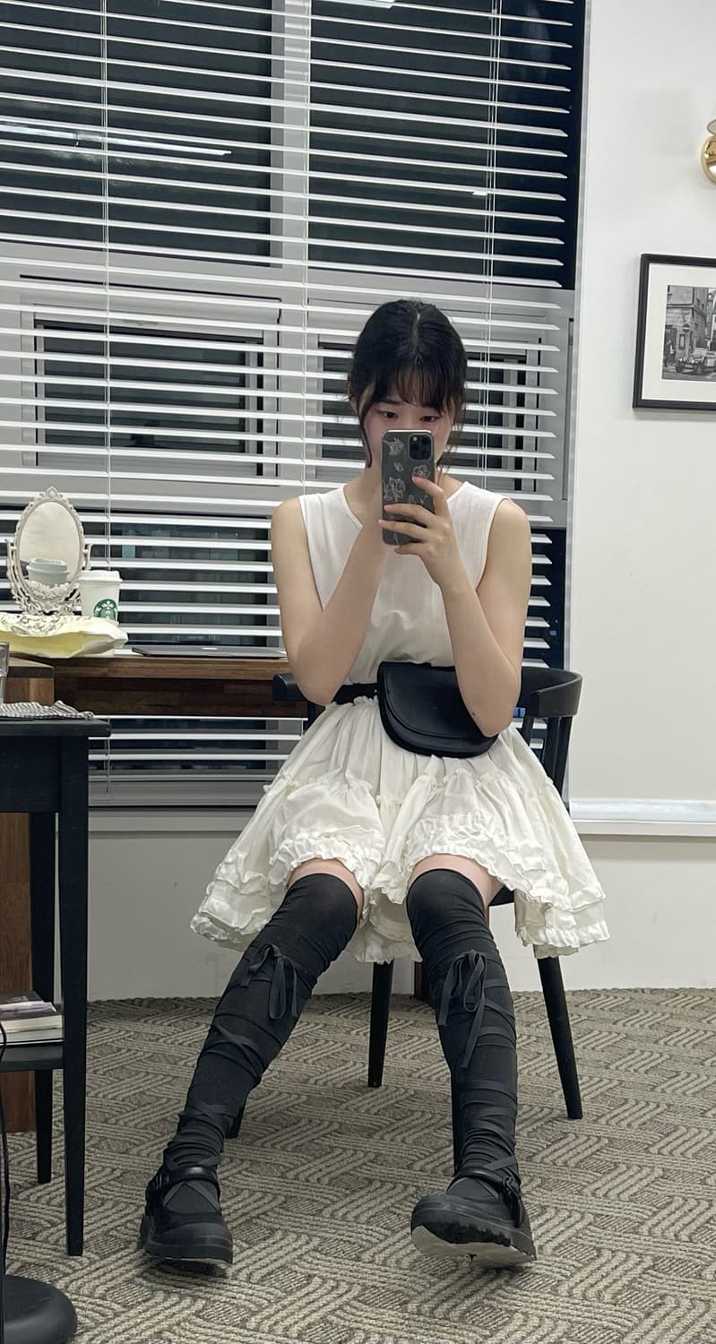 슬리브리스 캉캉 미니 원피스 상품이미지3