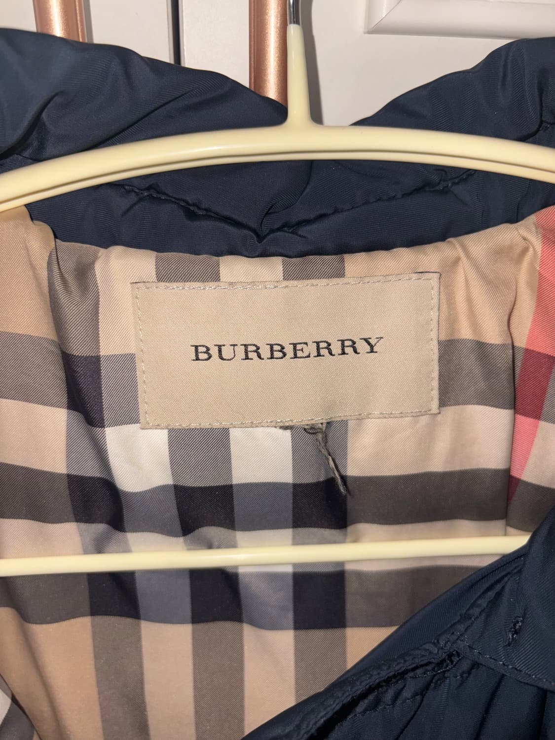버버리 패딩 네이비 상품이미지5