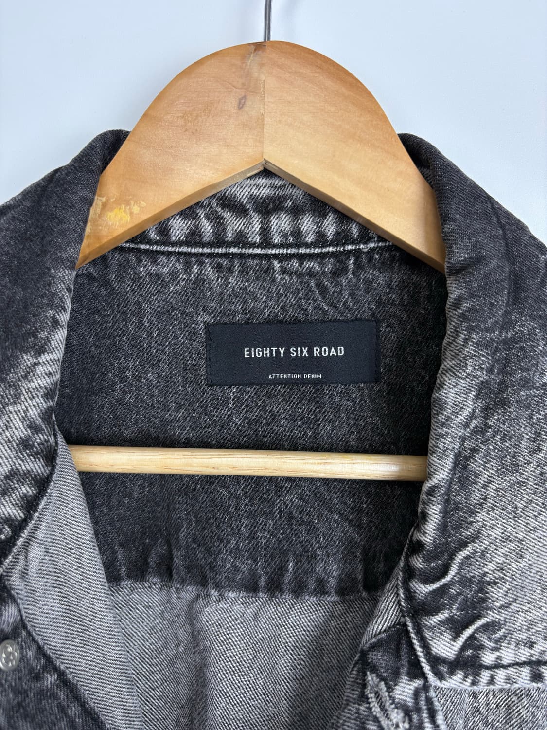 86로드 블랙 워싱 데님 자켓 상품이미지4