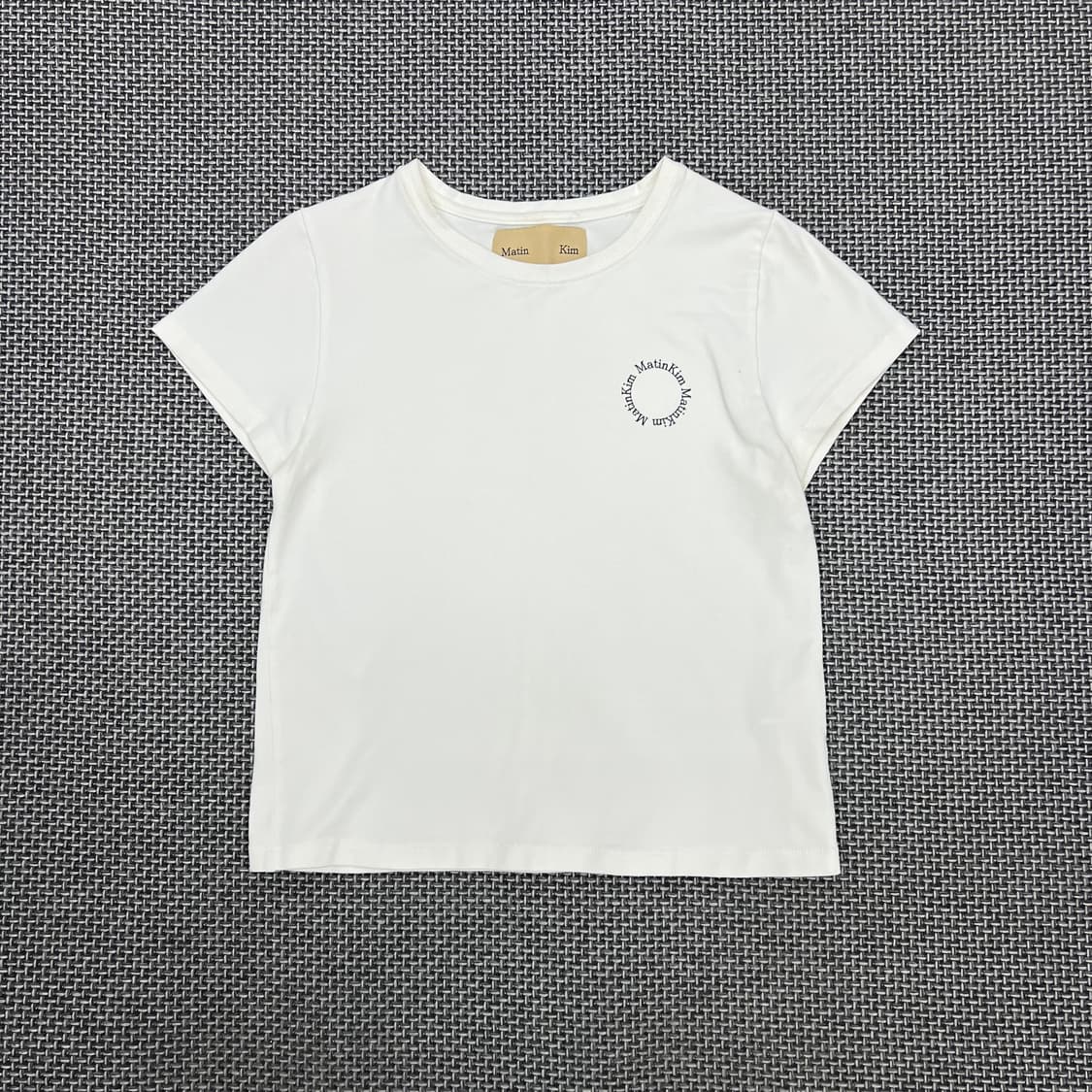 마뗑킴 화이트 스몰로고 반팔 상품이미지1