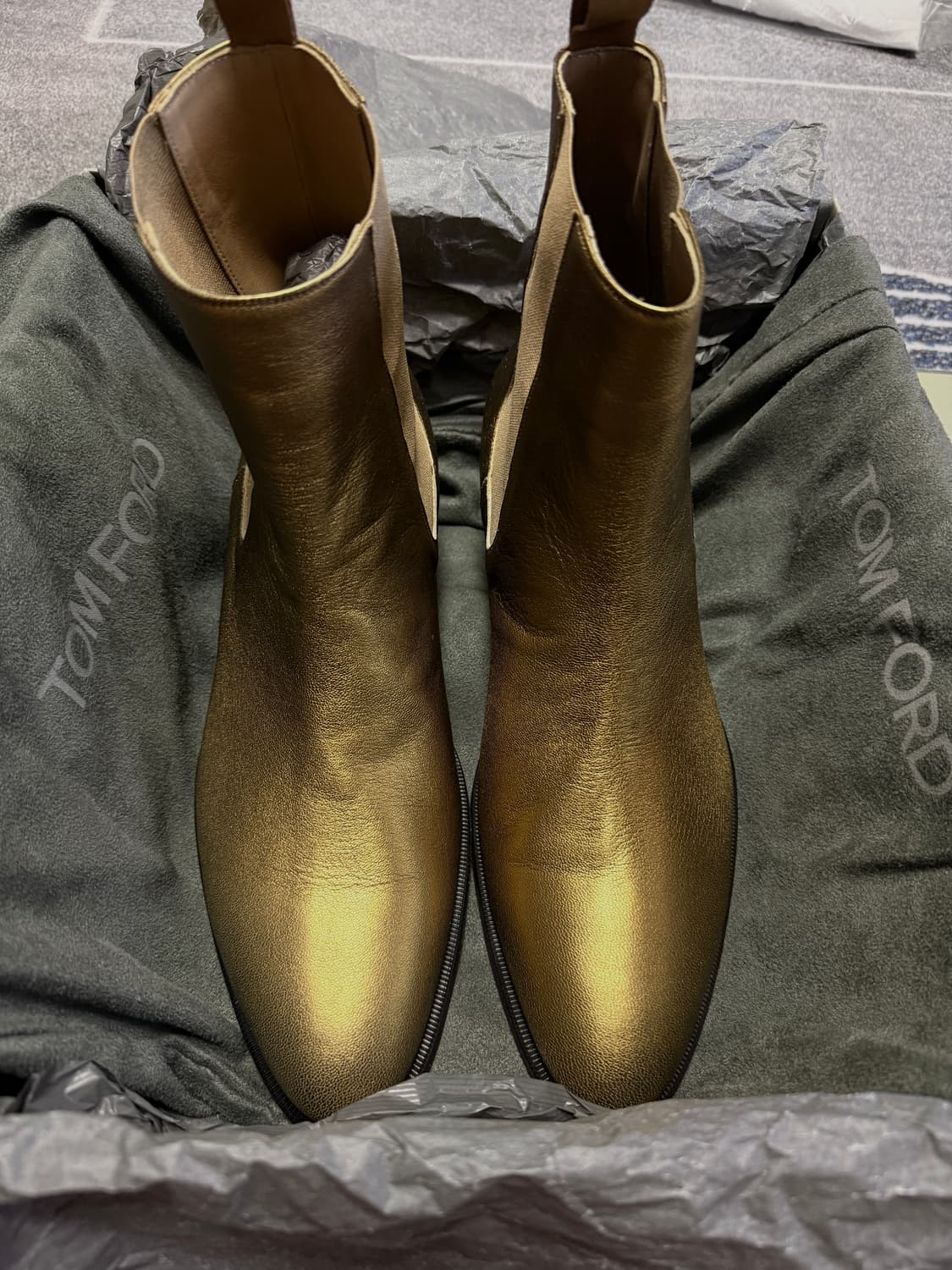TOM FORD 톰 포드 메탈릭 가죽 첼시 부츠 골드 상품이미지2