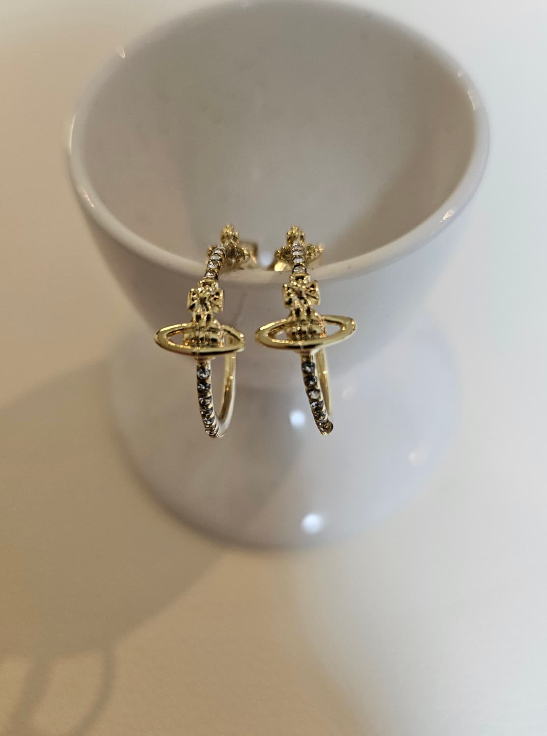 비비안웨스트우드 업사이클링 후프링 금장 귀걸이 상품이미지1