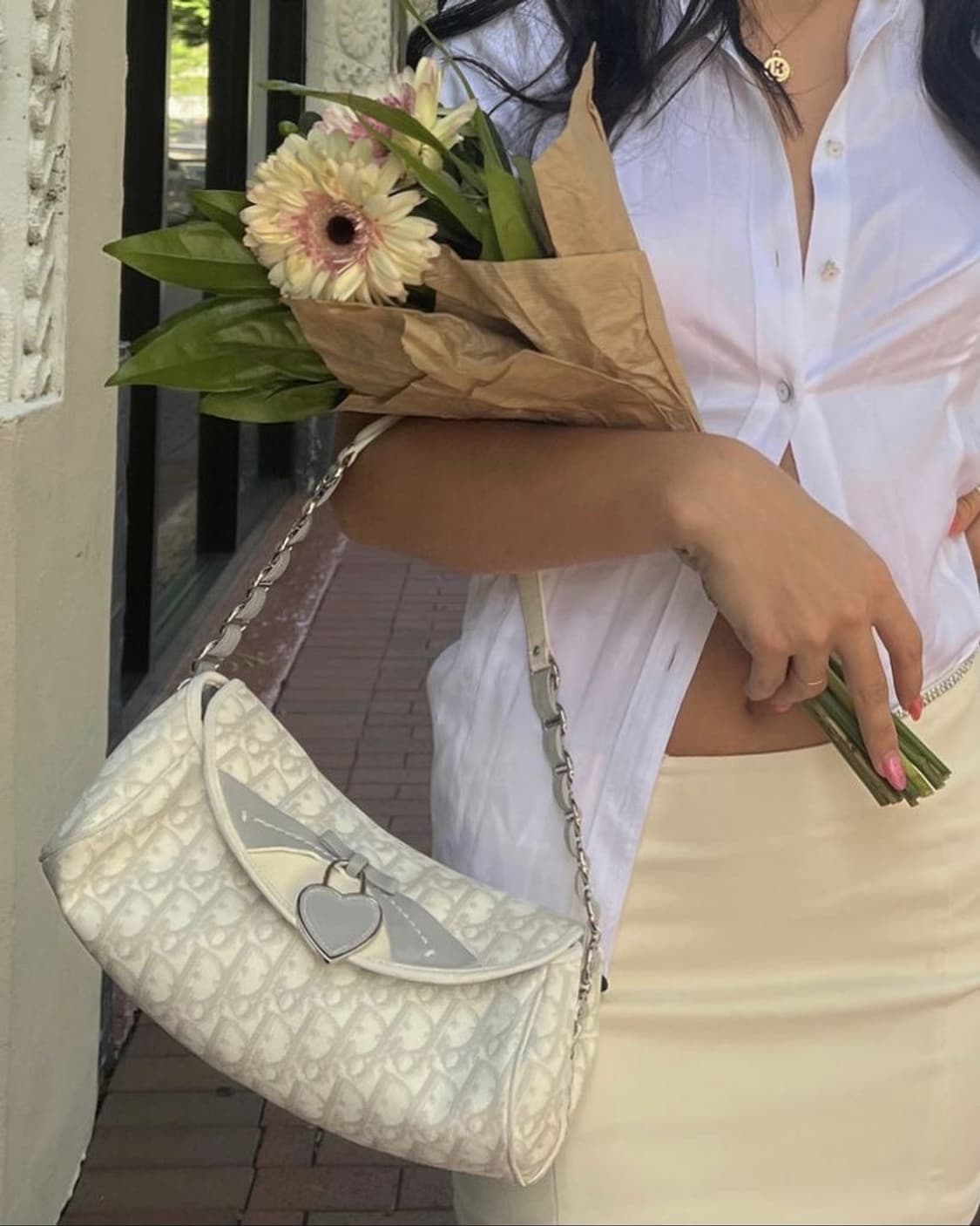 디올 로맨틱 트로터 하트 참 숄더백 상품이미지3