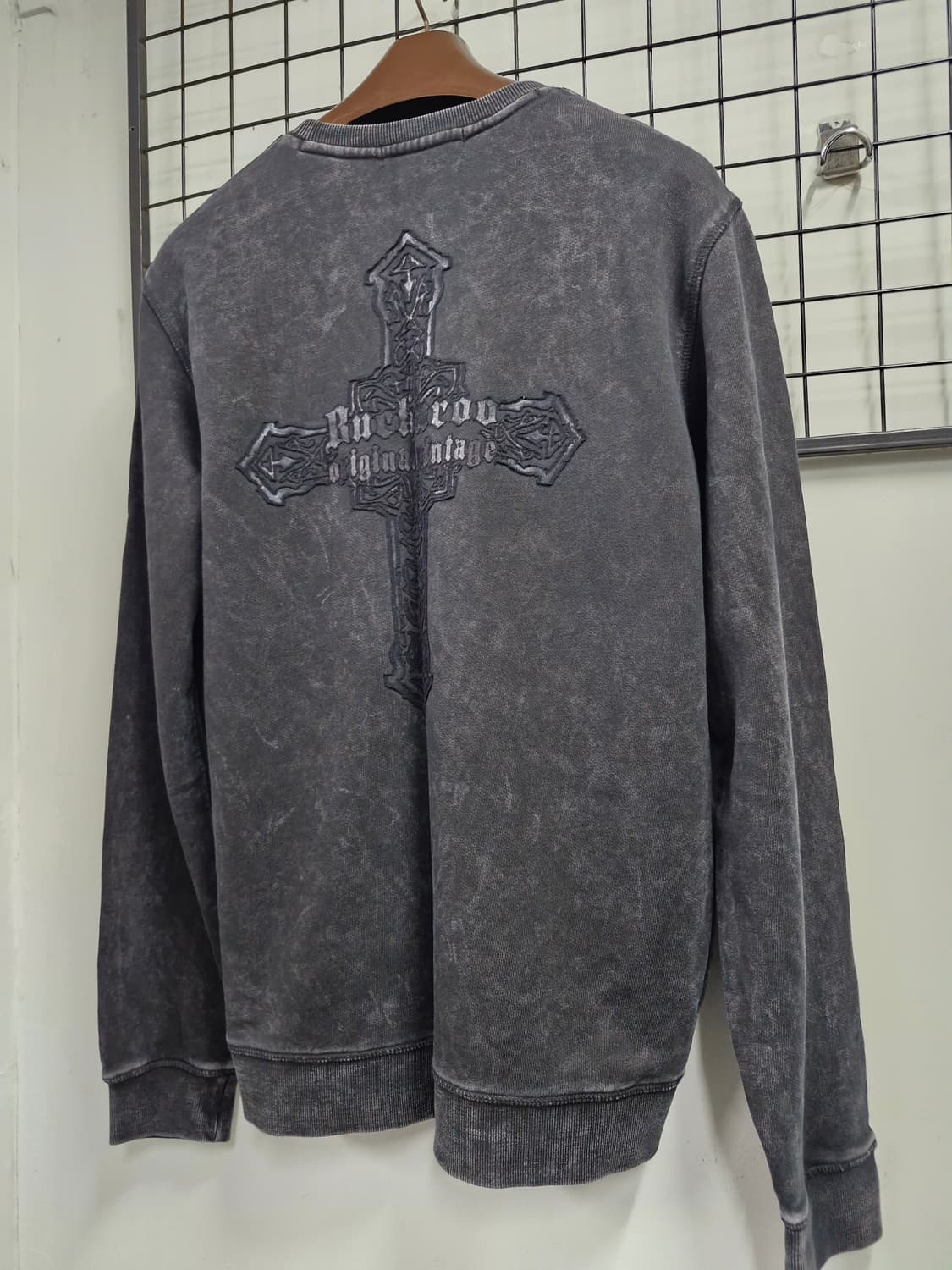 100L 버커루 프린팅 맨투맨. 상품이미지8