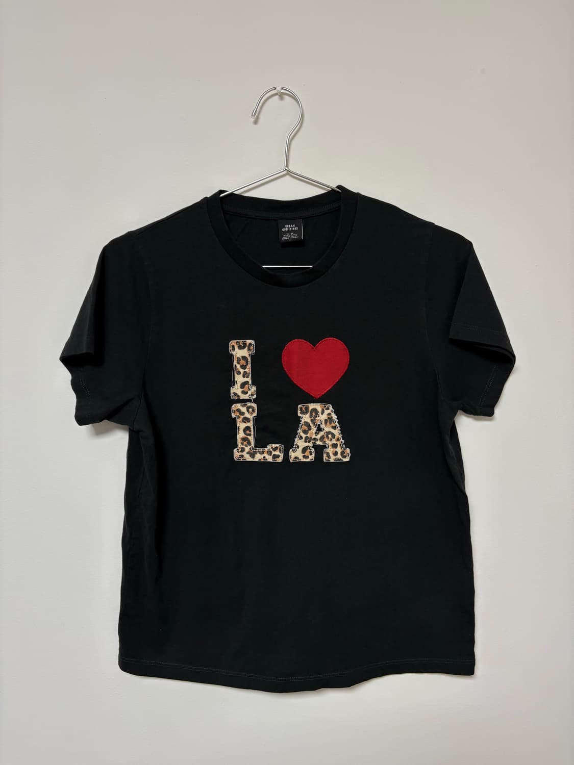 어반 아웃 피터스 I love LA 티셔츠 상품이미지1