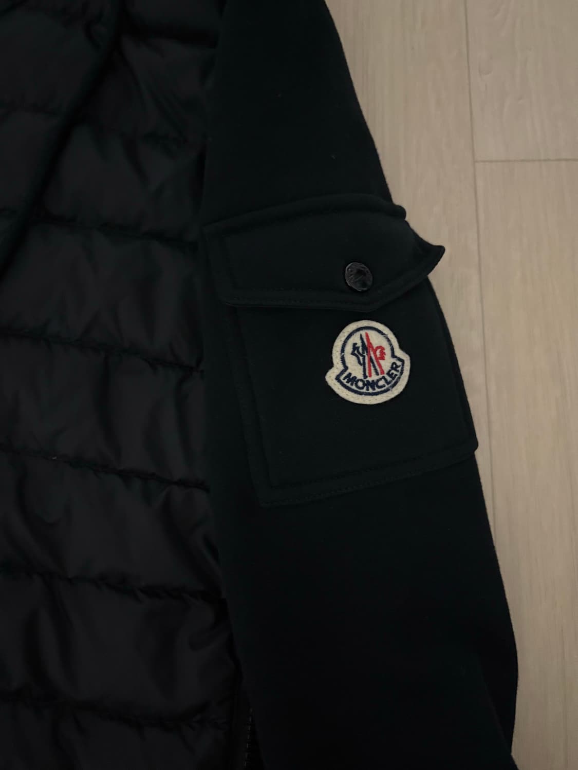백화점판 정품 몽클레어 후드 패딩집업 상품이미지3