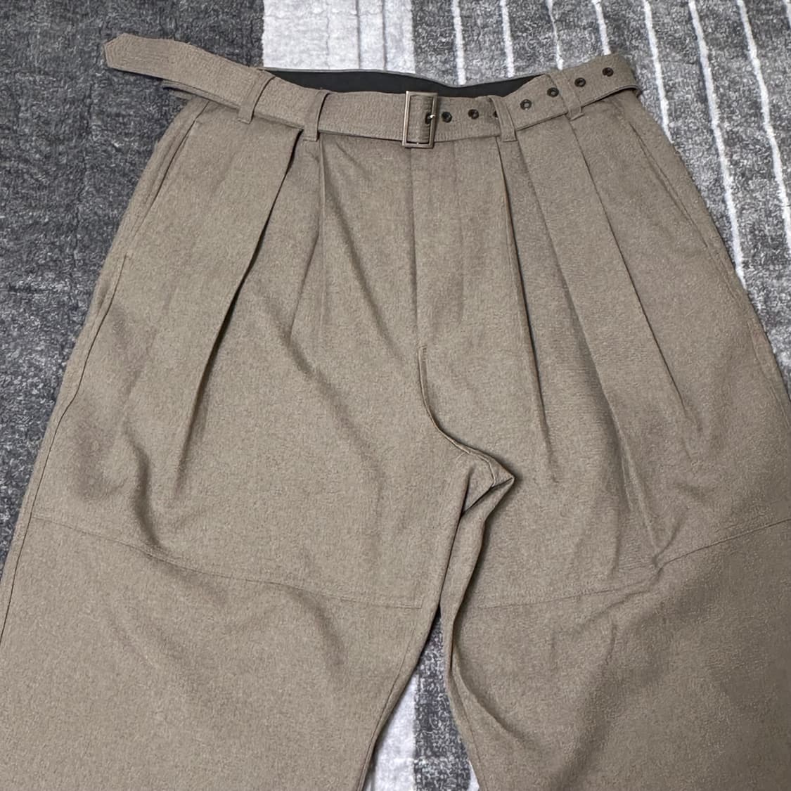 인사일런스 벨티드 2턱 슬랙스 멜란지 상품이미지2