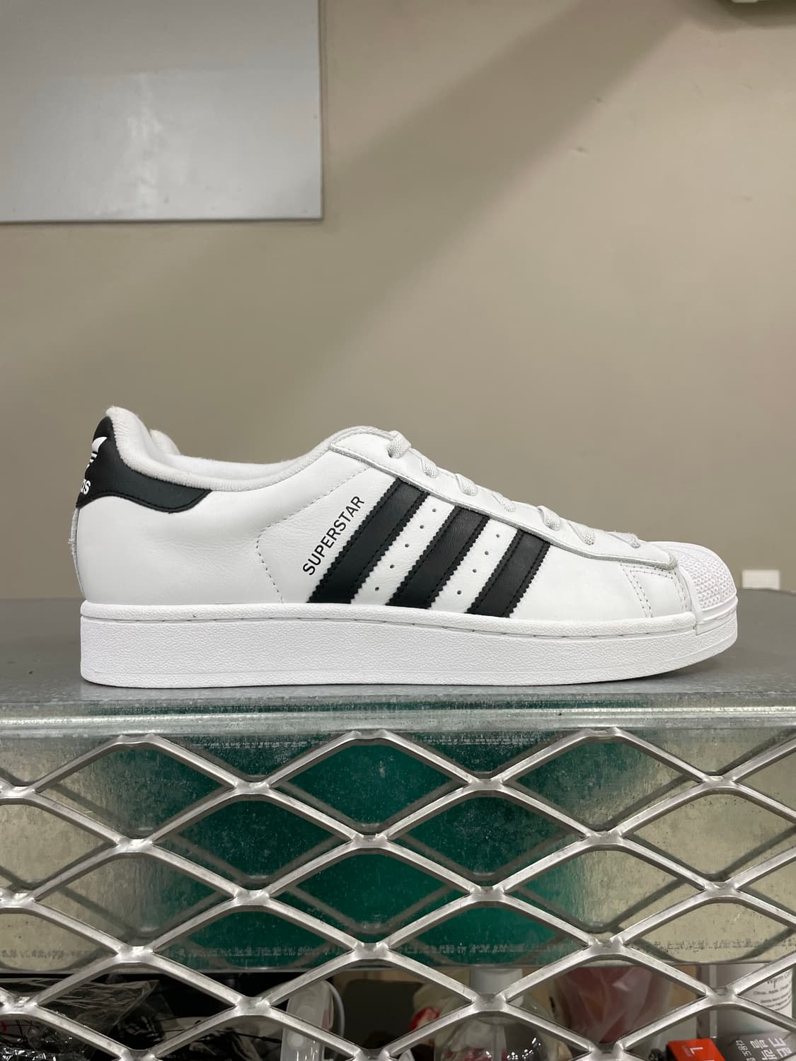 아디다스 슈퍼스타 화이트 블랙 255 상품이미지4