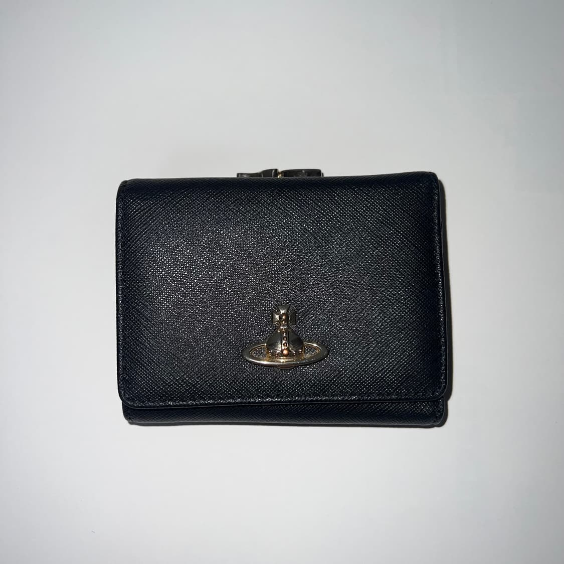 (정품) 비비안웨스트우드 사피아노 스몰 프레임 월렛 지갑 반지갑 상품이미지2