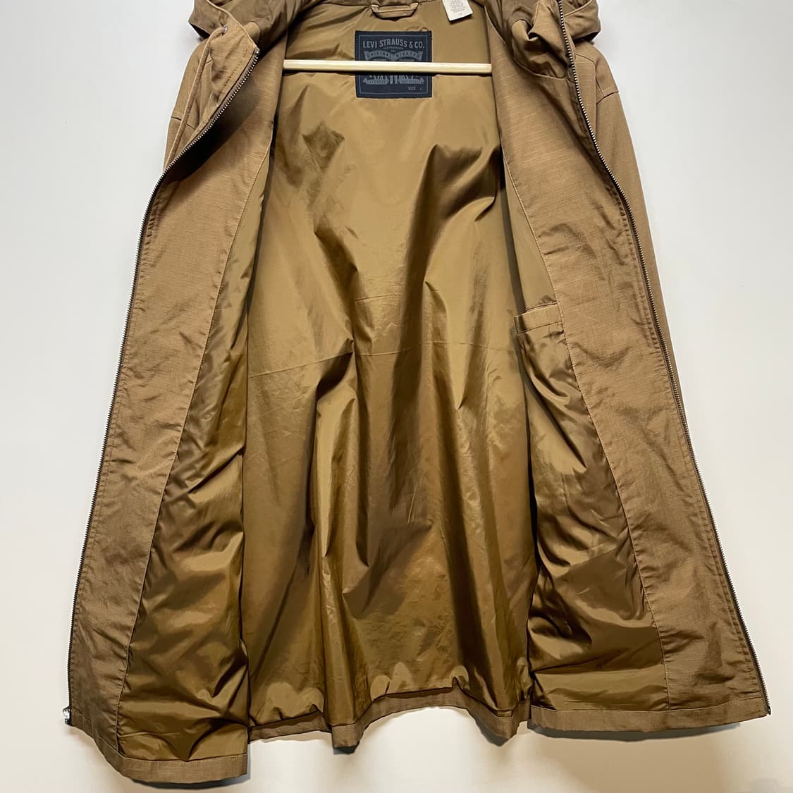 리바이스 오버핏 바람막이 상품이미지3