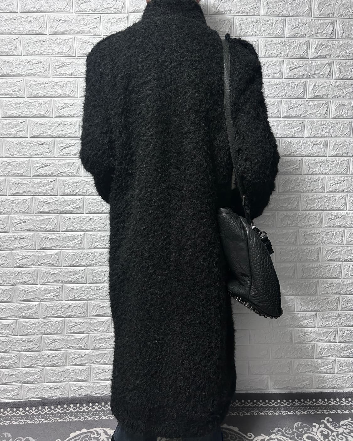페이크 알파카 하이넥 판넬 롱 코트 상품이미지5