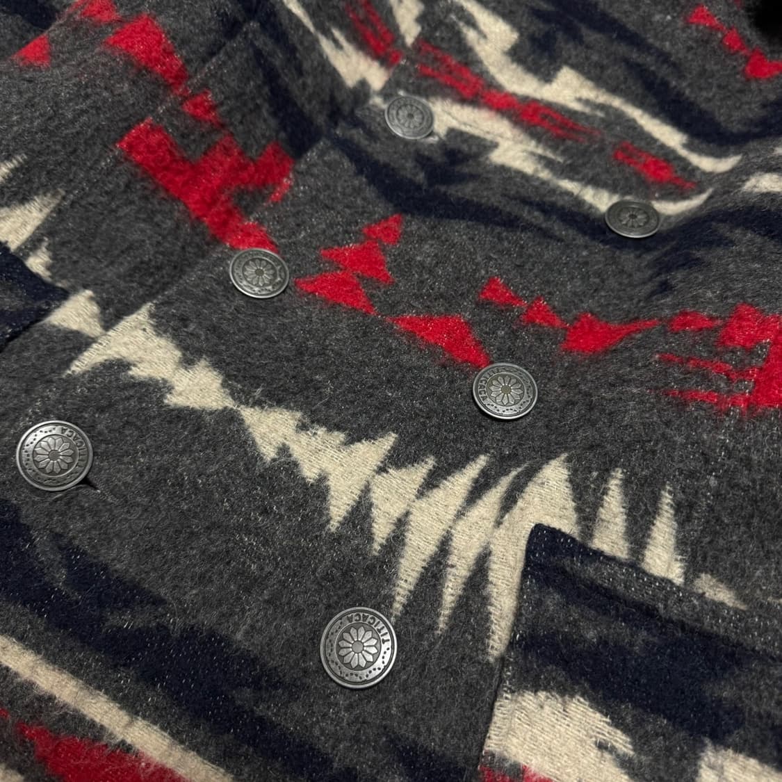 TITICACA 차콜컬러 나바호 풀 패턴 울 혼방 더블 하프 코트 자켓 상품이미지4