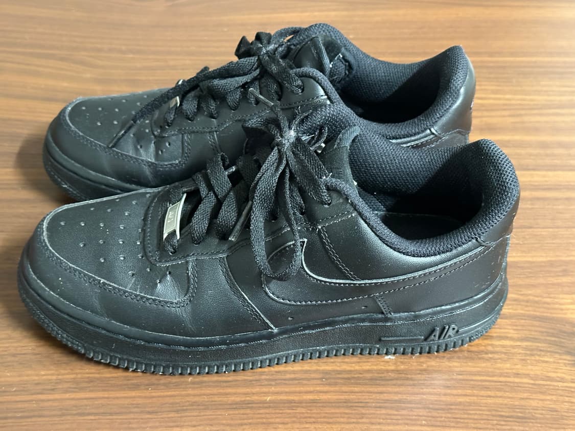 나이키 에어포스 1 트리플 블랙 상품이미지3