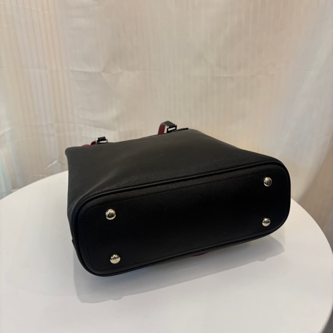 정품 메트로시티 사피아노 숄더백     상품이미지5