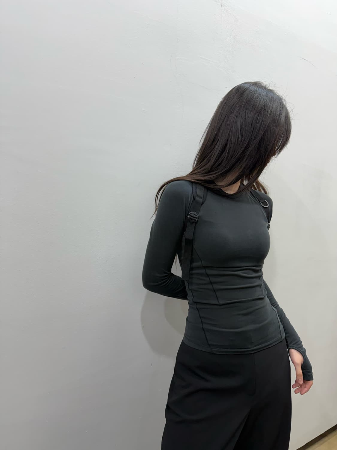 혜인서 fitted 포켓 백 롱 슬리브 상품이미지4