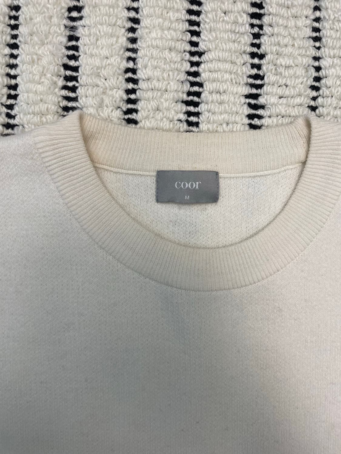 쿠어(Coor) 캐시,울 혼방 라운드 니트 네츄럴색상 상품이미지3