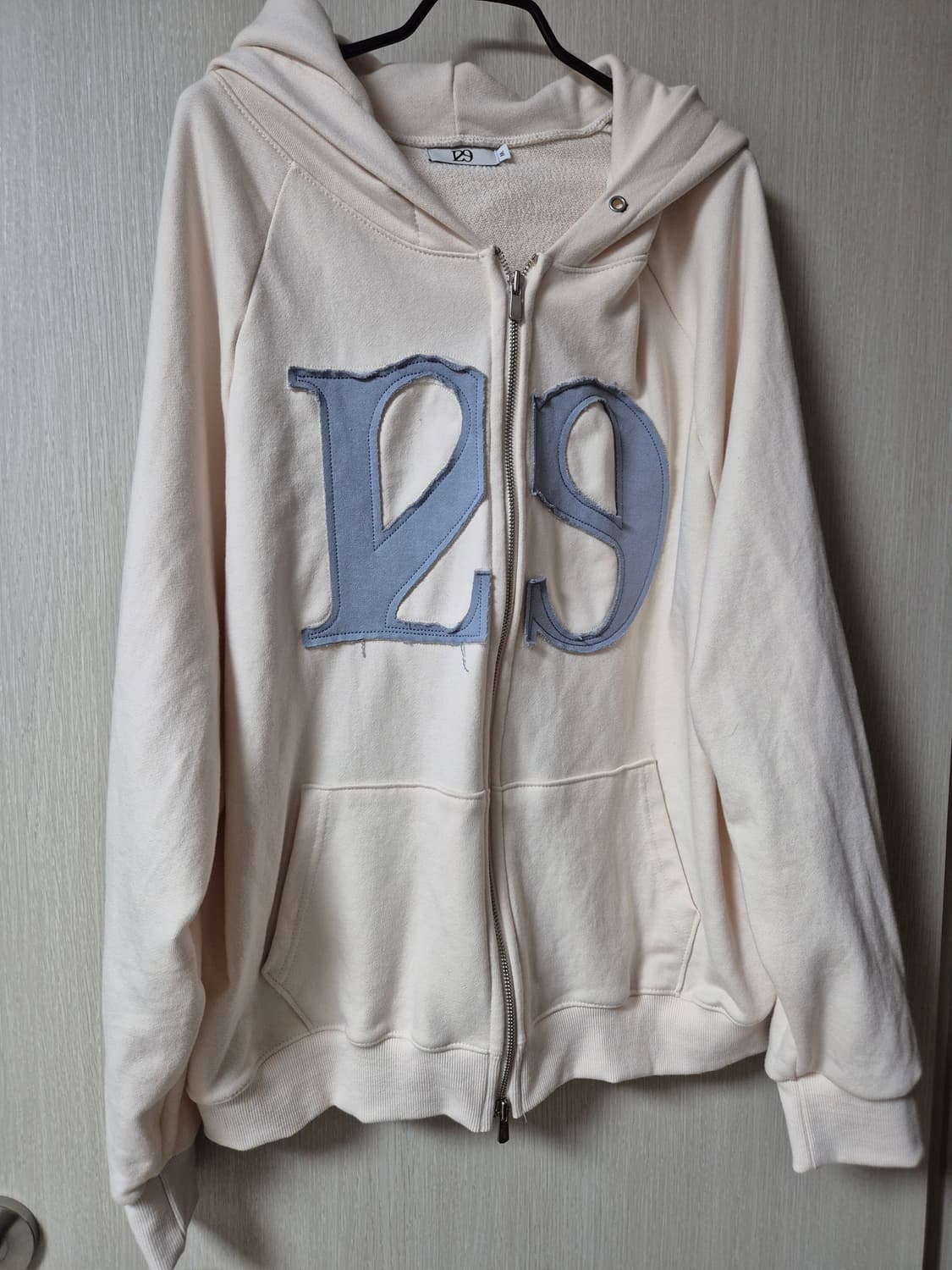 일리고 로고패치  후드집업 m 사이즈  ILLIGO 상품이미지2