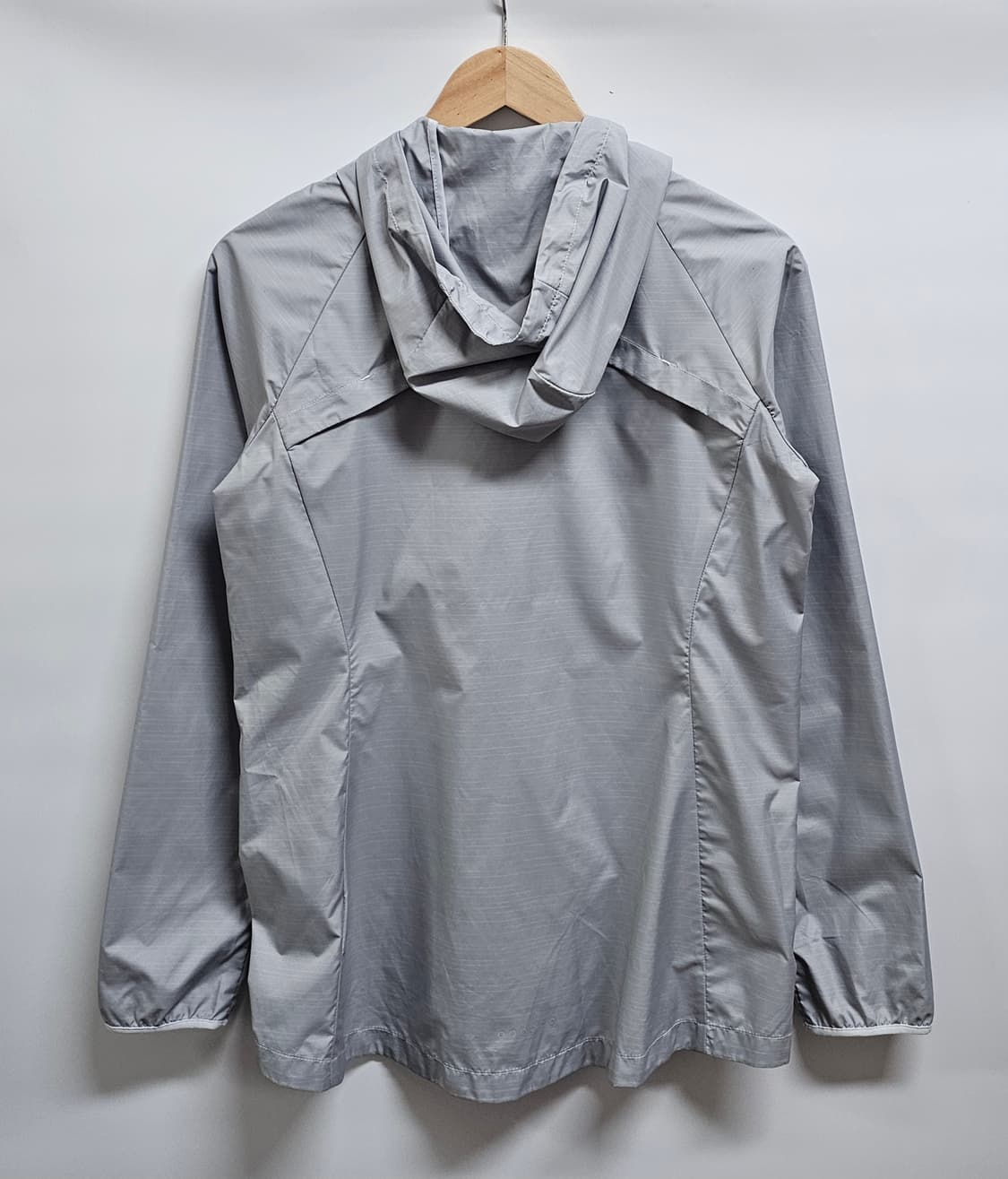 나이키 여성 러닝 바람막이 M 상품이미지2