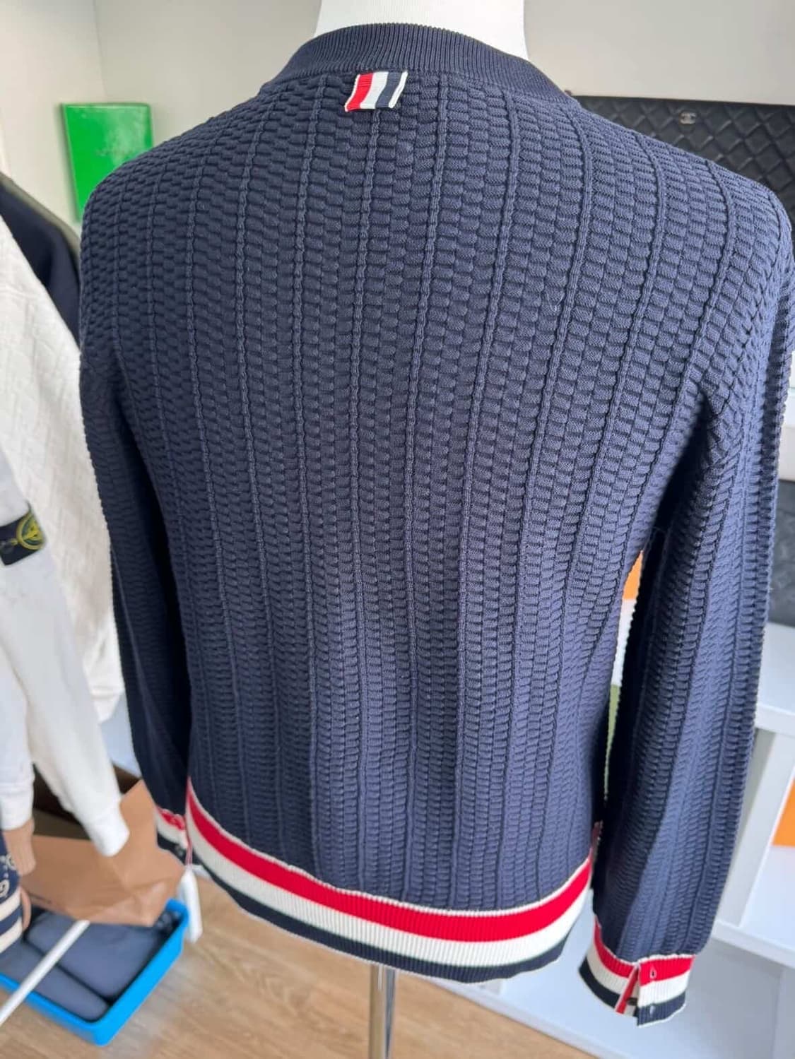 톰브라운 트리밍 스트라이프 풀오버 니트 상품이미지2