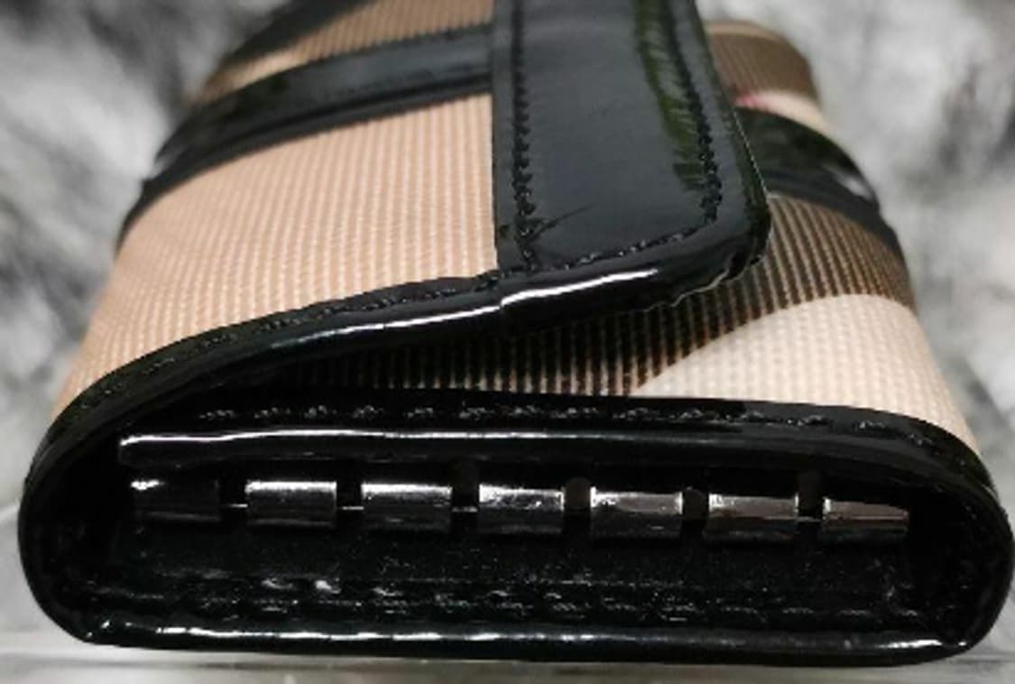 [정품] 버버리 하우스 체크 페이던트 레더 컨티넨탈 장지갑 상품이미지6