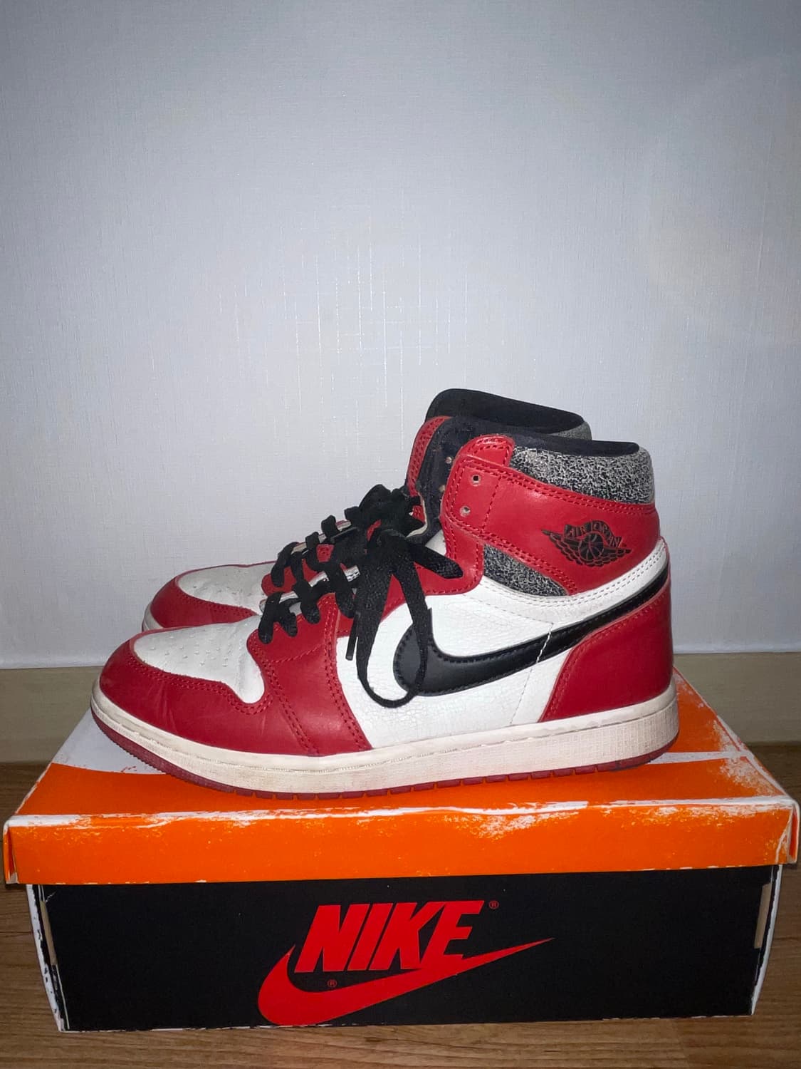 나이키 에어 조던 1 레트로 하이 OG 시카고 2022 상품이미지2