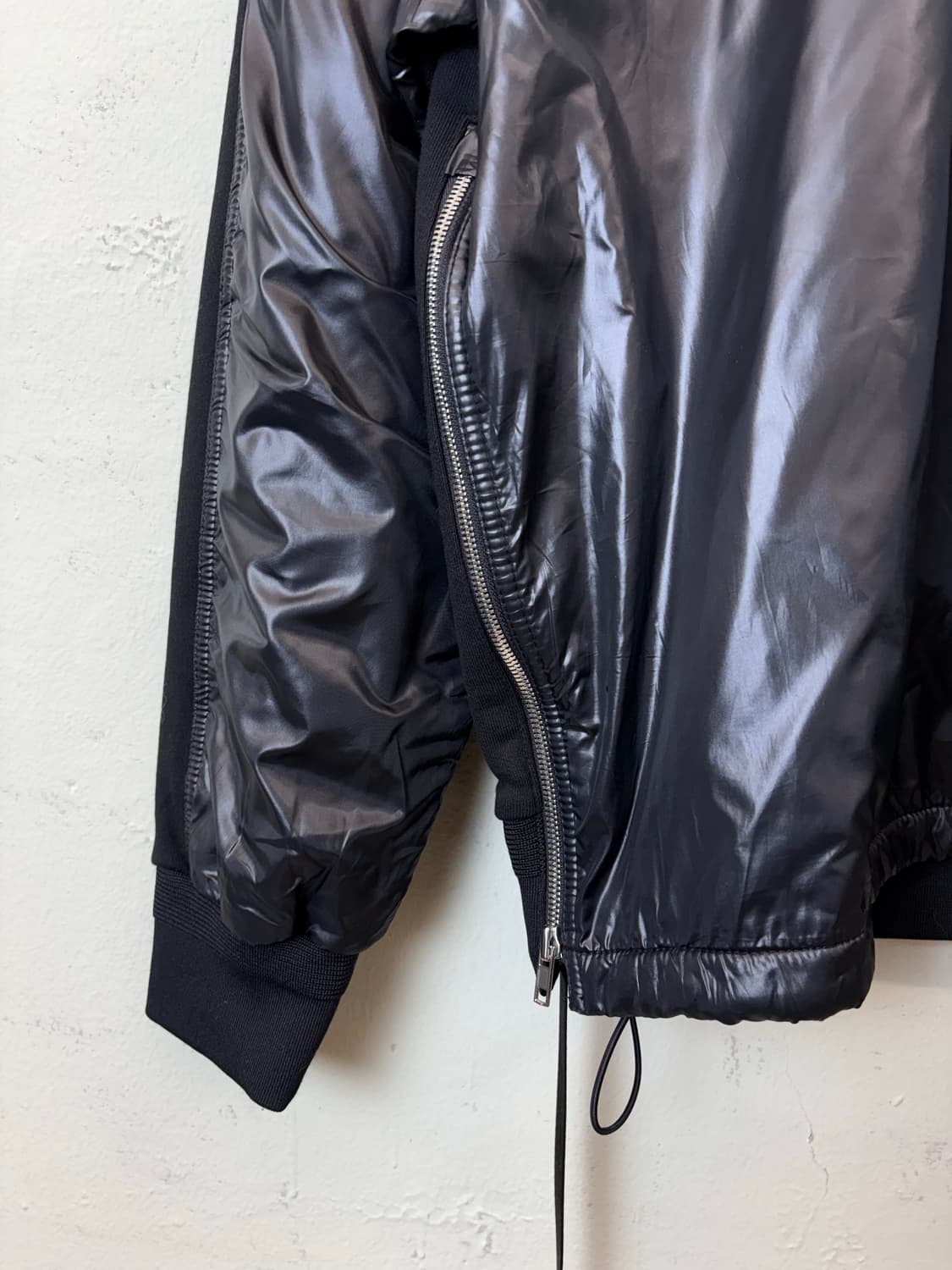 준지 19FW 신디사이저 나일론 스웻셔츠 상품이미지5