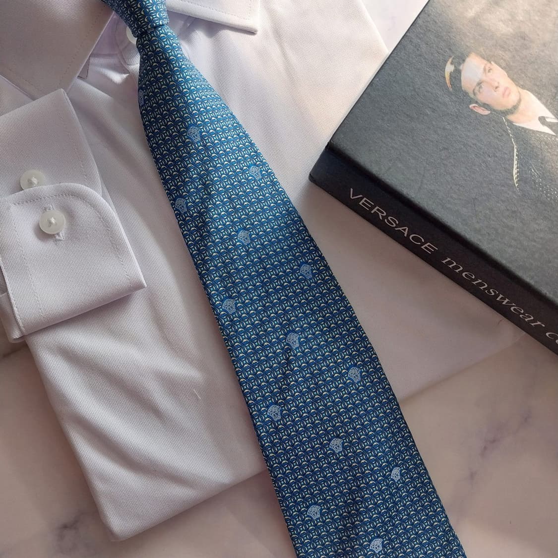 베르사체 실크 블루 메두사 패턴 넥타이 9.4cm A+등급 K1311
 상품이미지9