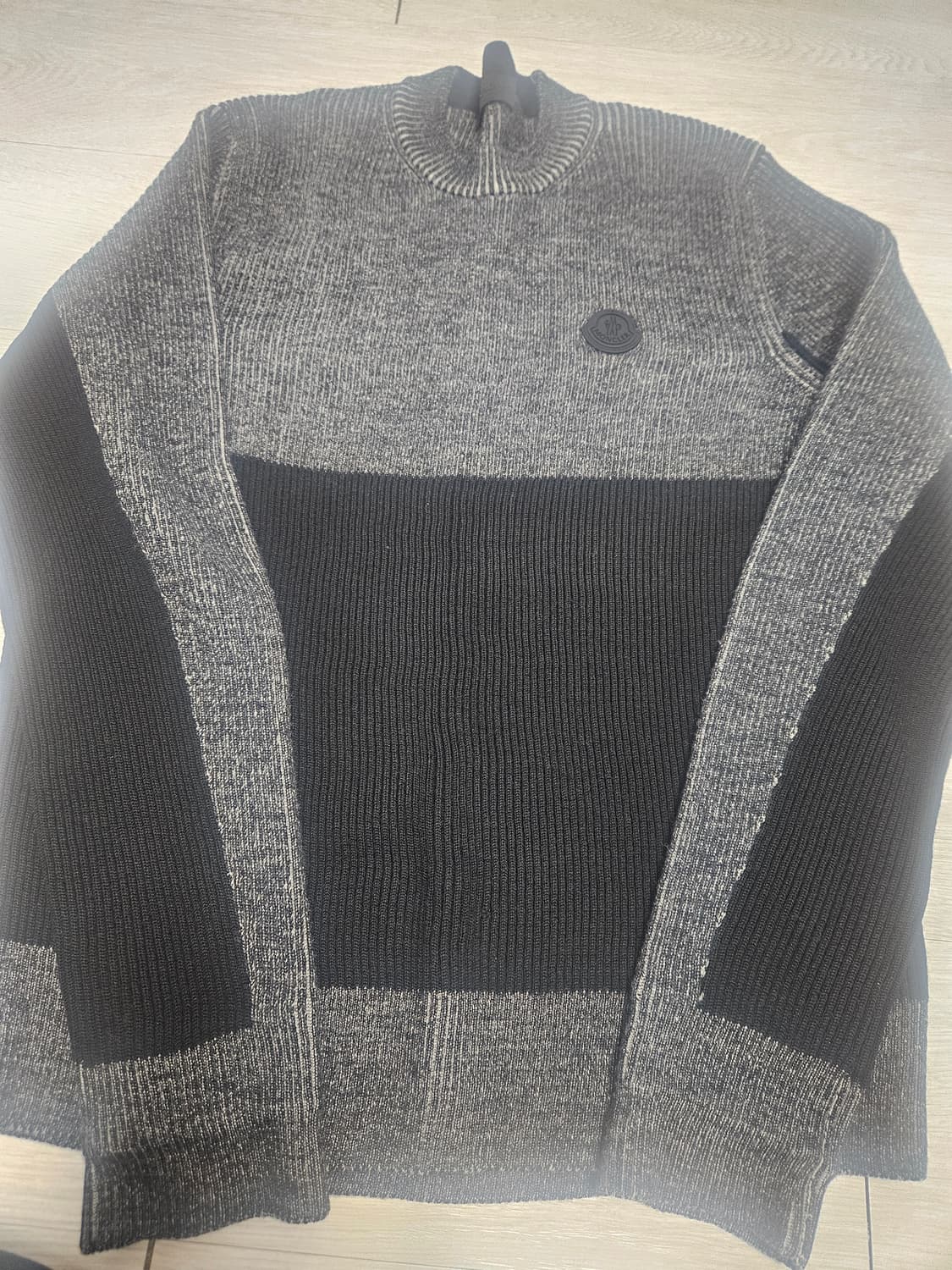 몽클레어 울 스웨트 상품이미지1