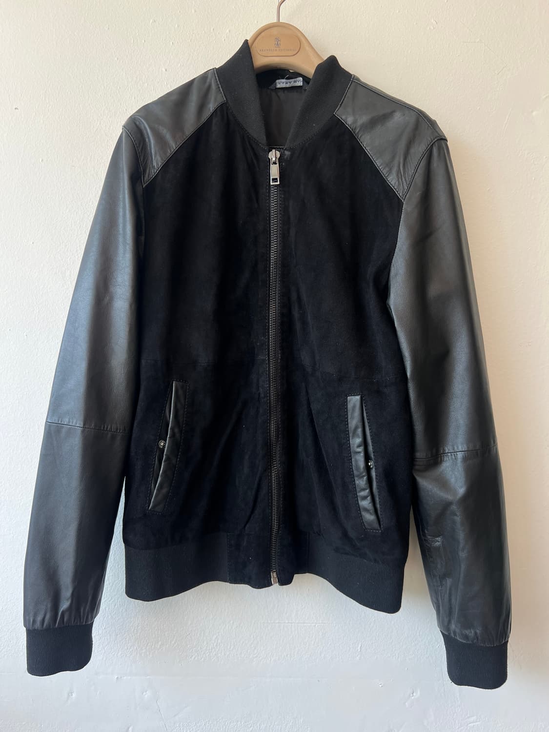 자라 남성 블랙 염소가죽 스웨이드믹스 바시티점퍼 상품이미지2