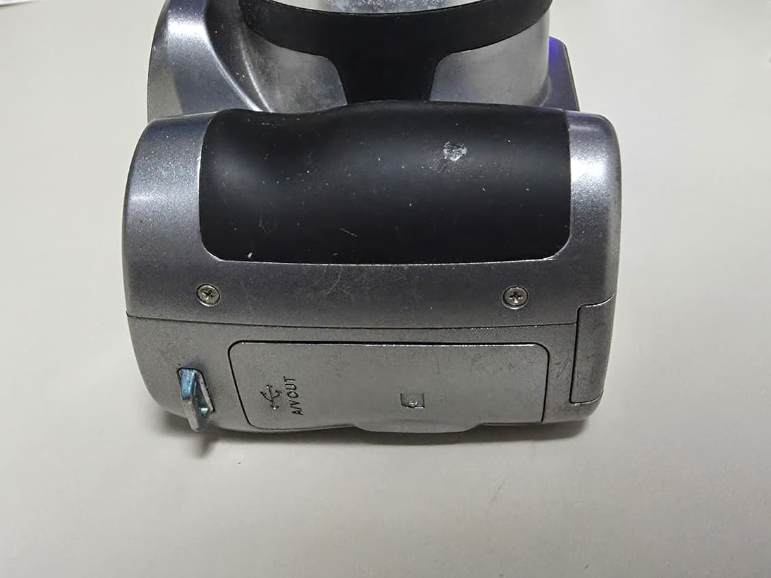 🎥 모델명
- 코닥 이지쉐어 Z740 디지털카메라 상품이미지3