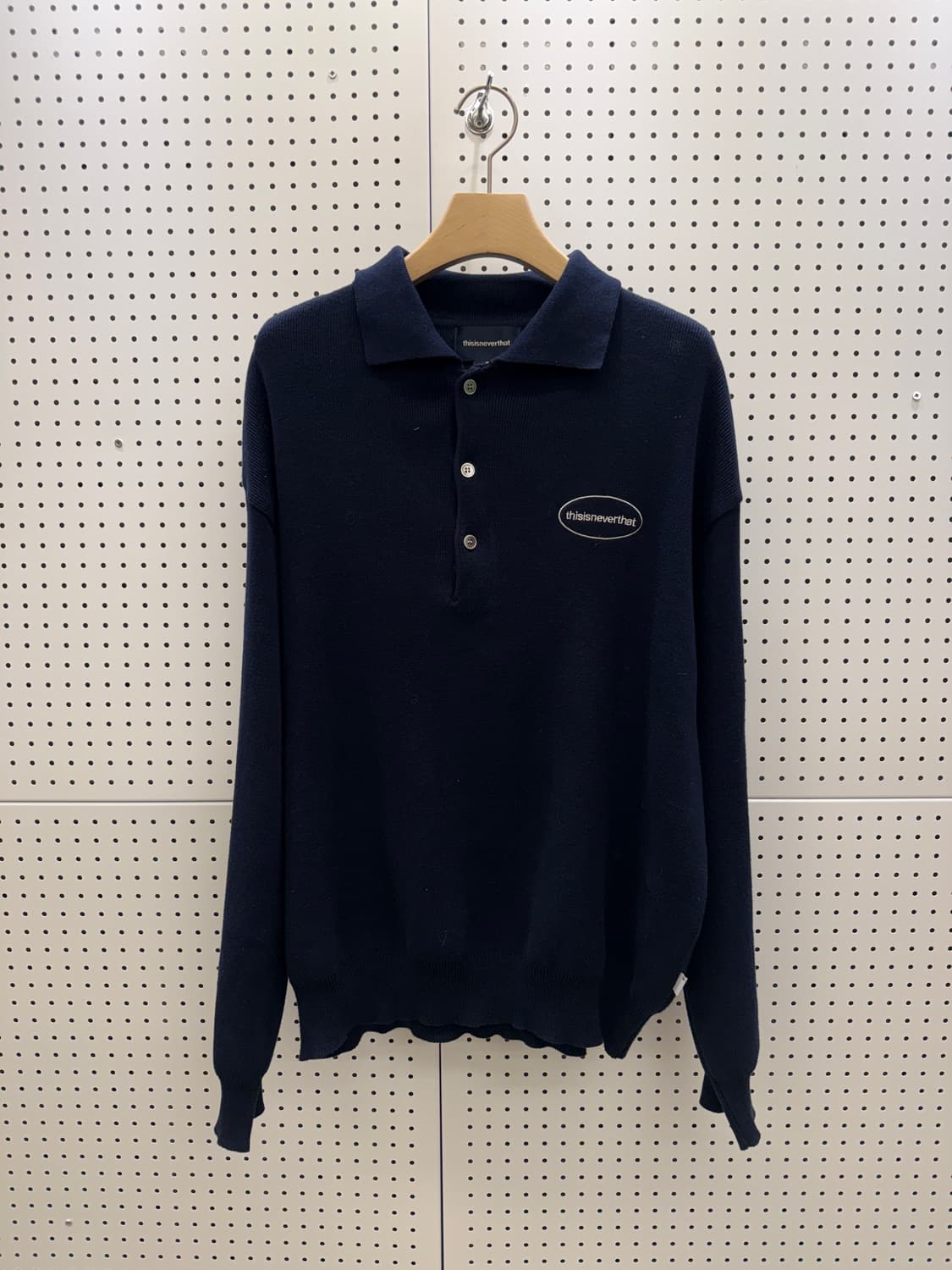 디스이즈네버댓 로고 니트 스웨터 U950 상품이미지2