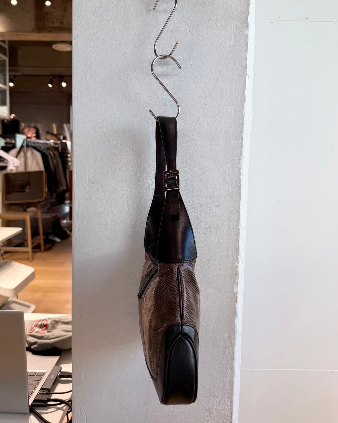 구찌 브라운 리자드 레더 재키 호보백  상품이미지4