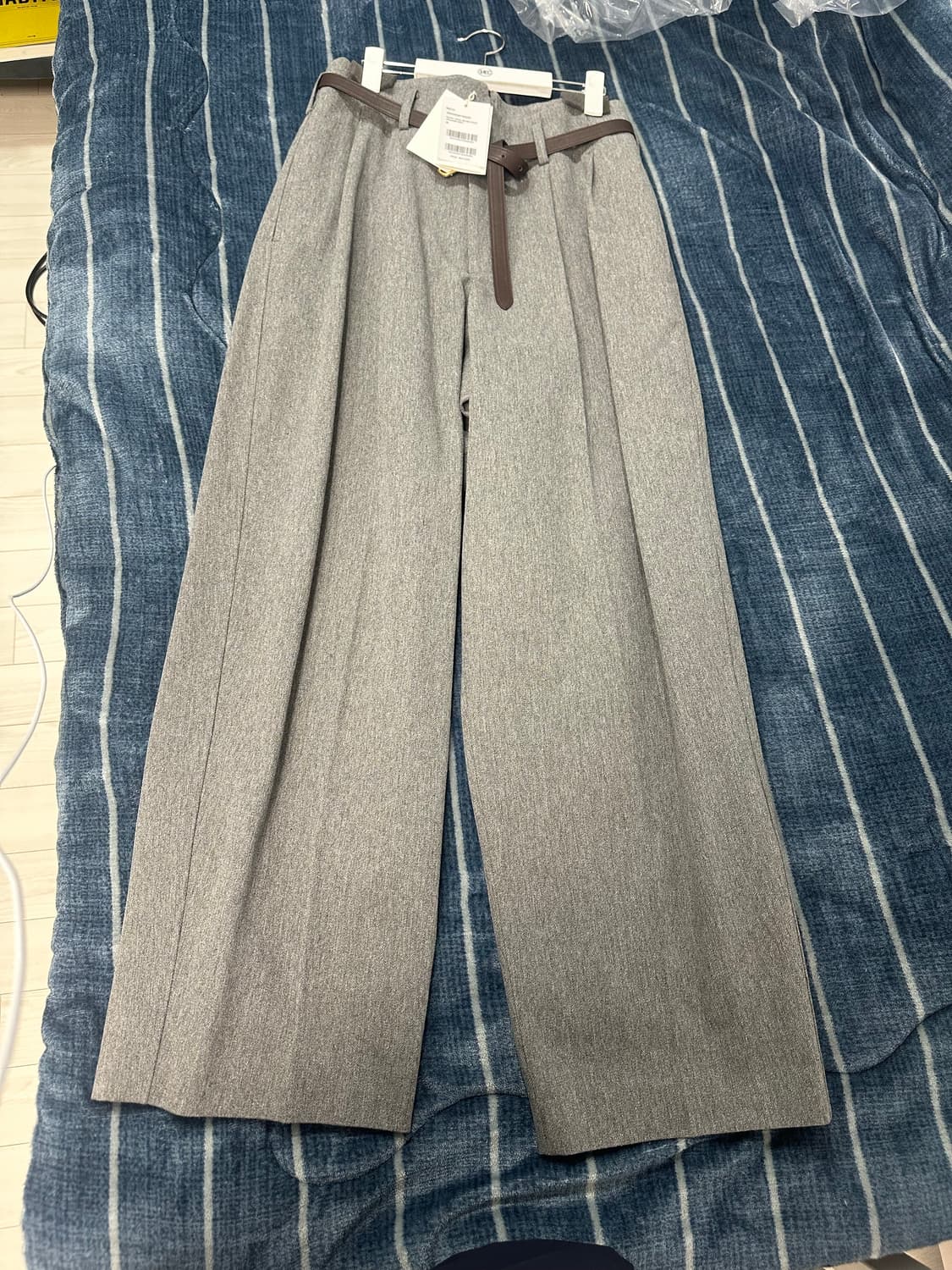 새상품)렉토 퀸시 울 벨티드 슬랙스 회색 M 상품이미지2