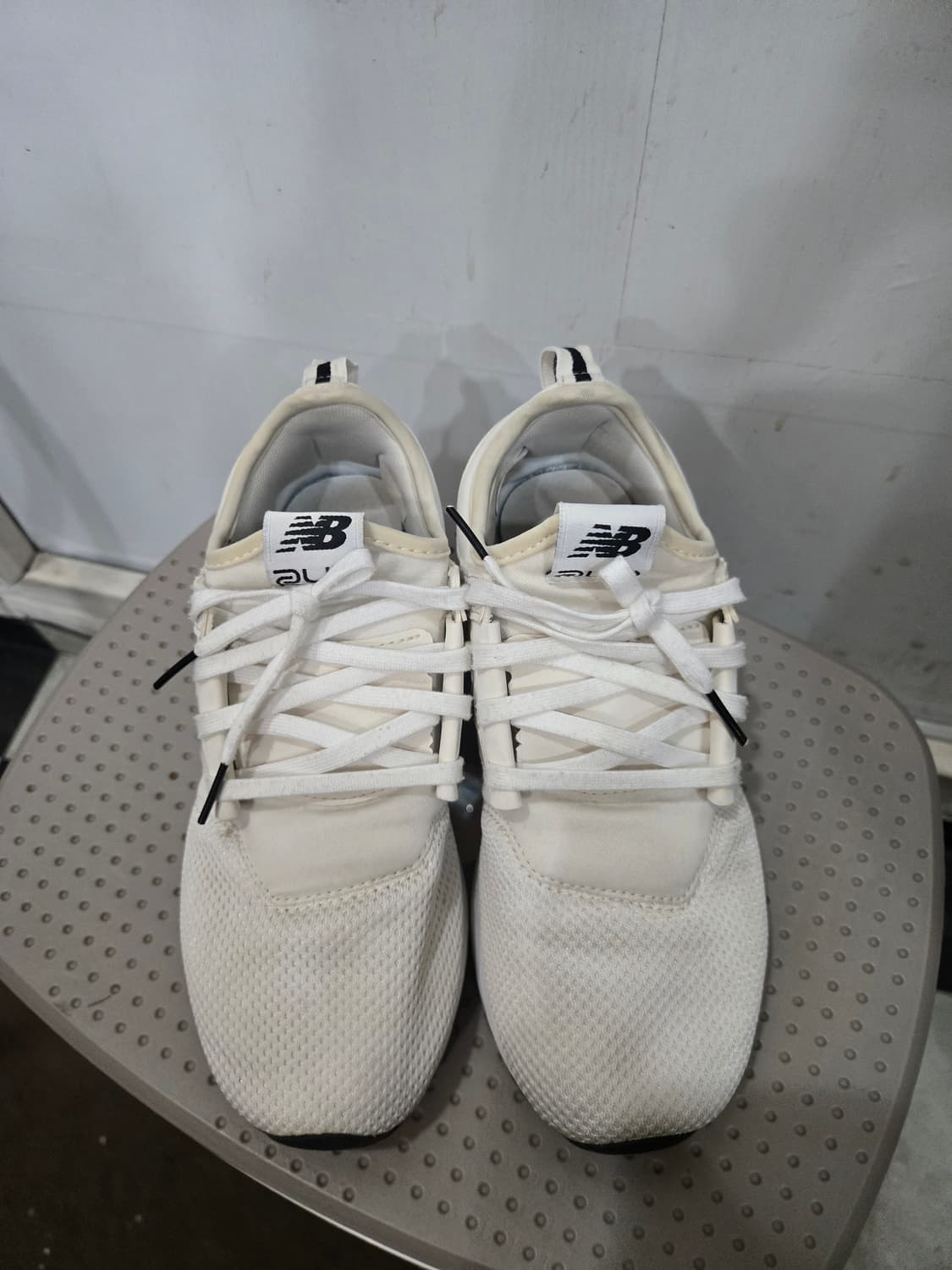 (사이즈230) New balance 뉴발란스 신발! 깔끔한 스타일! 상품이미지1