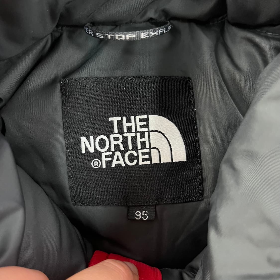 100 노스페이스 1996 눕시 체리 레드 700 패딩 상품이미지3