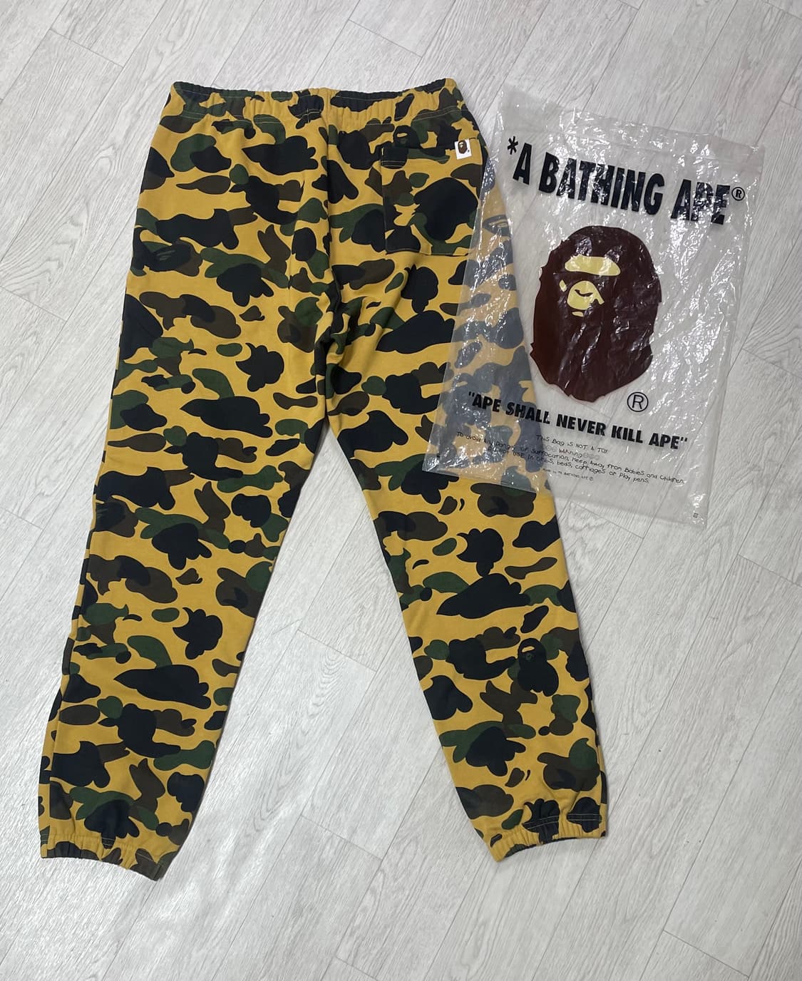 베이프(BAPE) 카모샤크 팬츠 상품이미지2