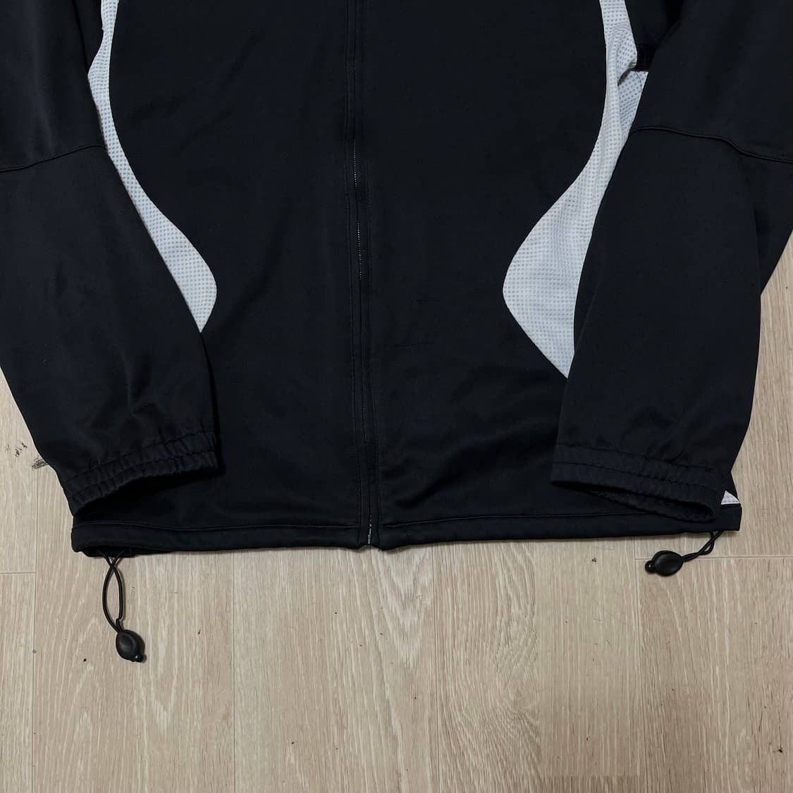 아디다스 퍼포먼스 로고 트랙탑 져지 M/95 상품이미지3