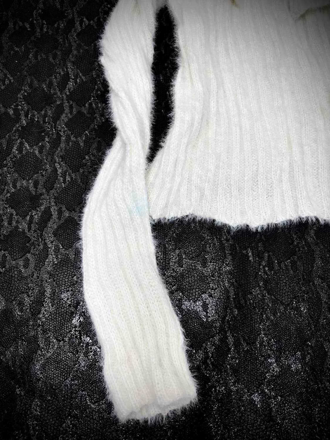 “Vintage” 00‘s Off Shoulder White Knit S 상품이미지2