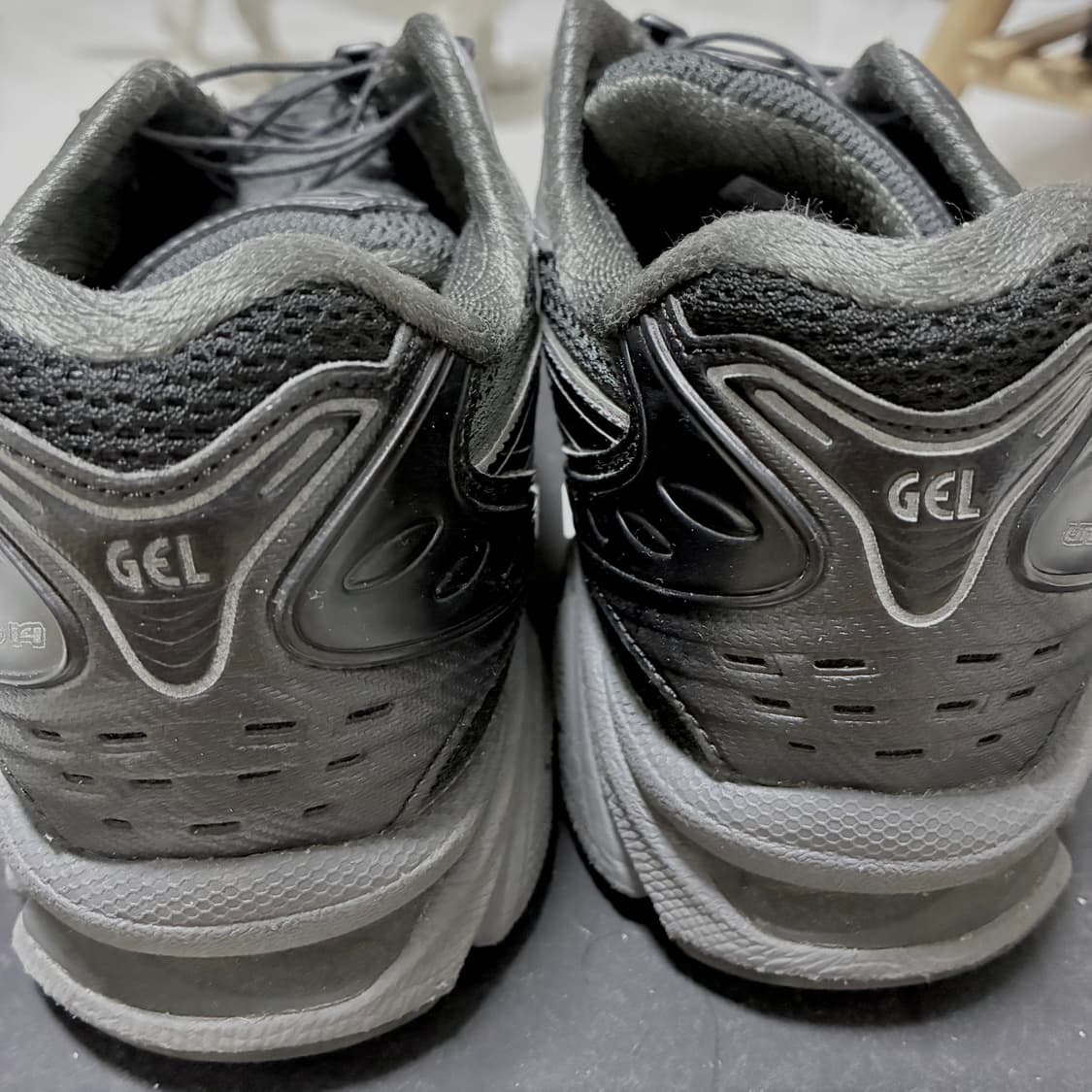 아식스 x 언어펙티드 젤 카야노 14 실버 문 255 상품이미지4