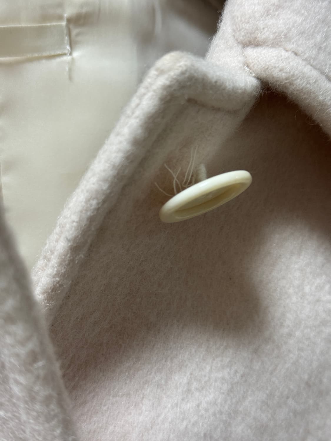 아모멘토 와이드 크롭 코트 아이보리 상품이미지6