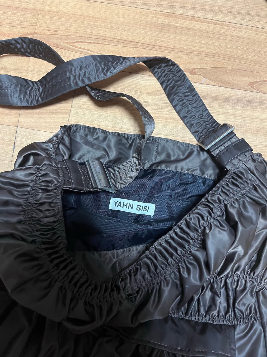 얀시시 페어리 호보백 브라운 상품이미지2