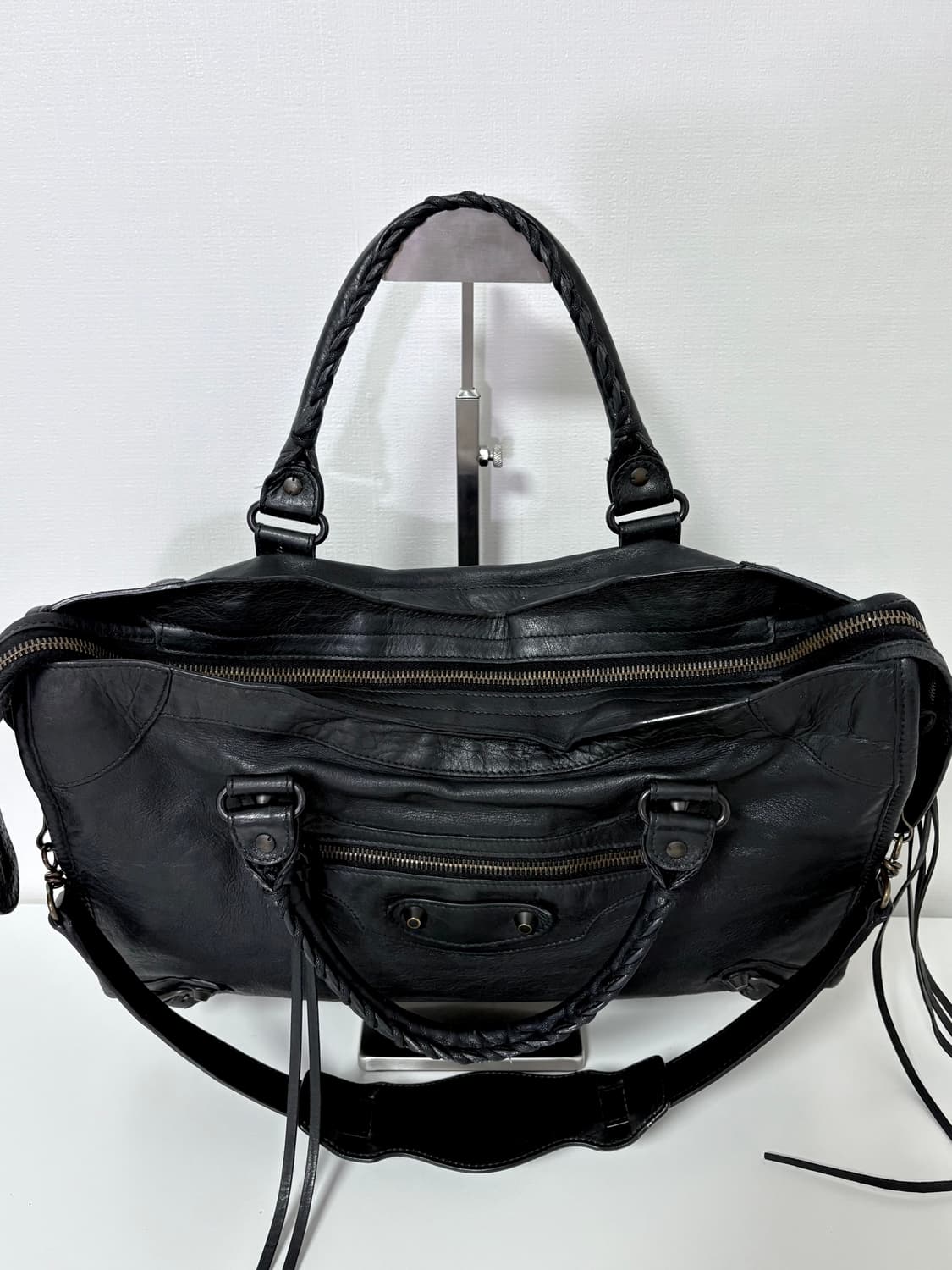 발렌시아가 시티 모터백 블랙 미디움 상품이미지9